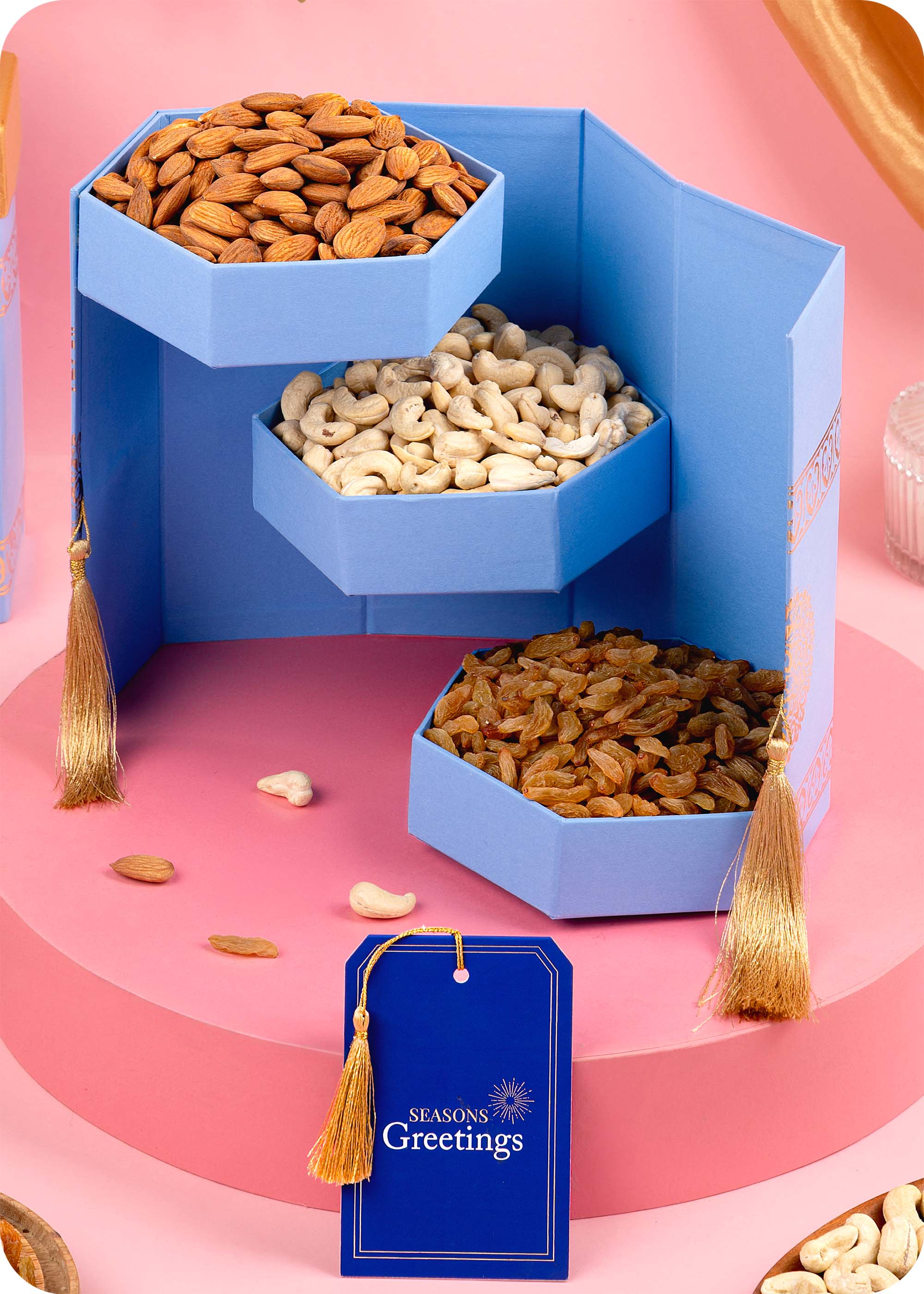 Assorted Nuts & Dry Fruits Gift Hamper Cashews, Almonds, Raisins