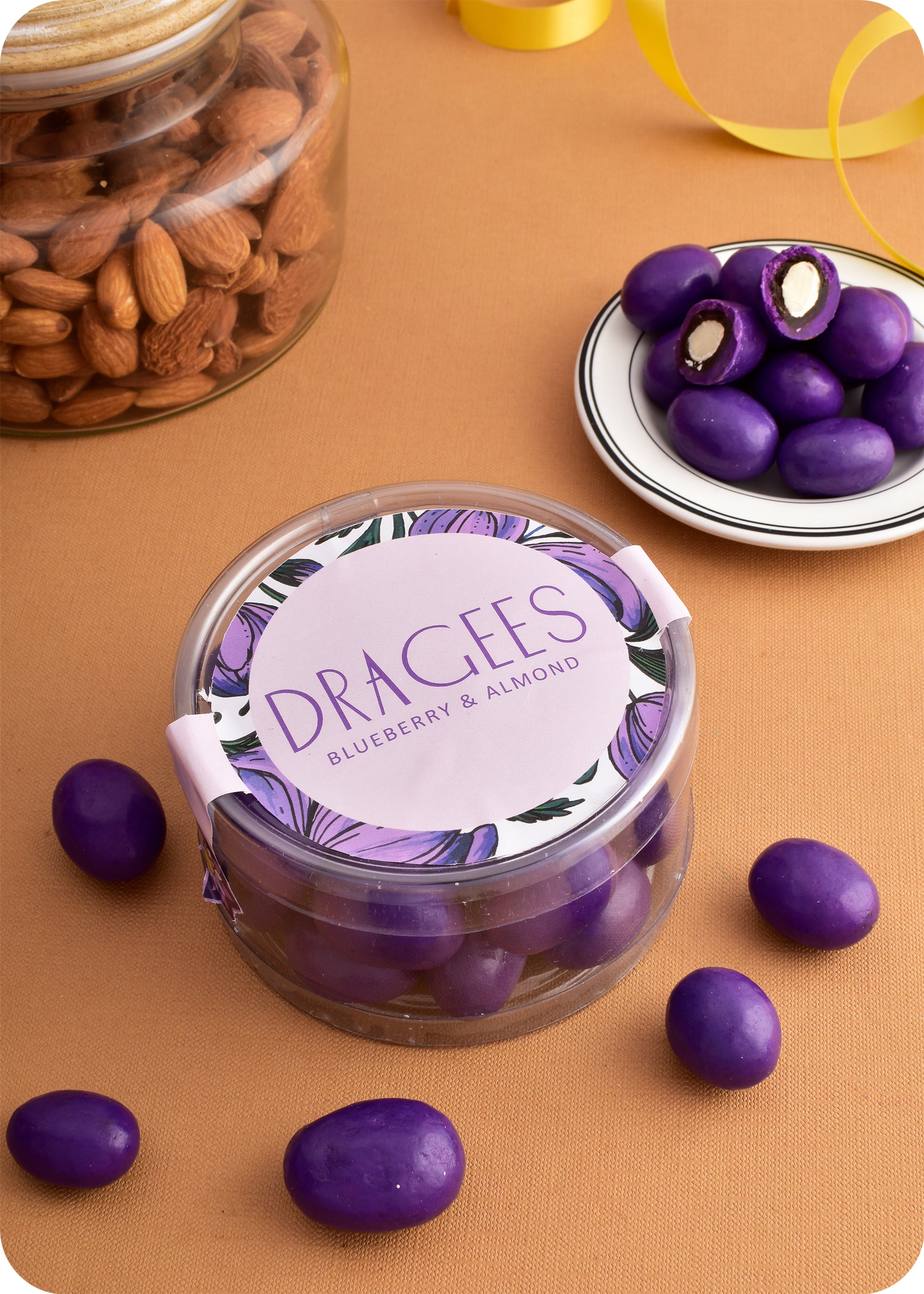 Dragees gift pack with Chocolate Bar