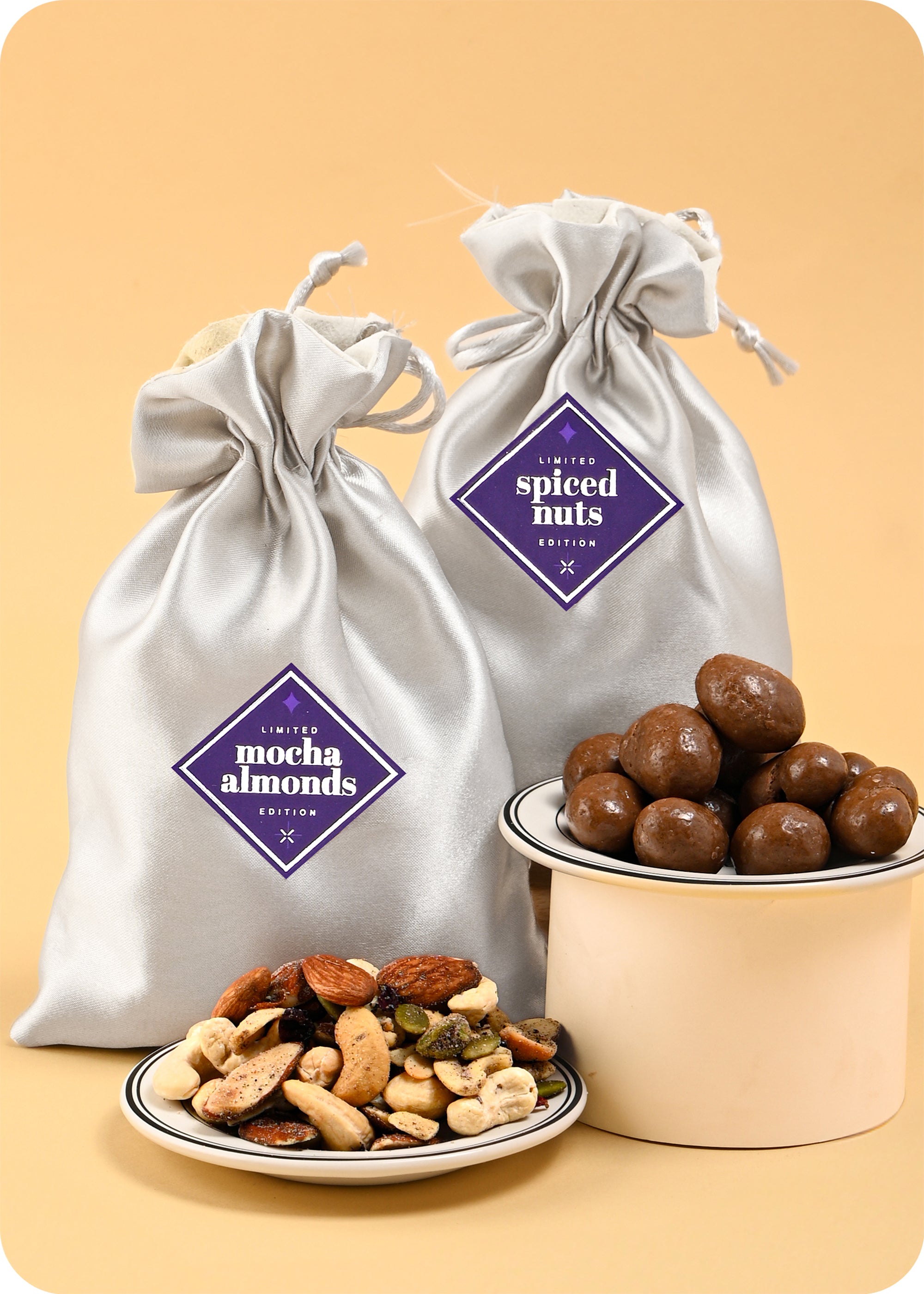 Dragees & Nuts combo Gift Pack