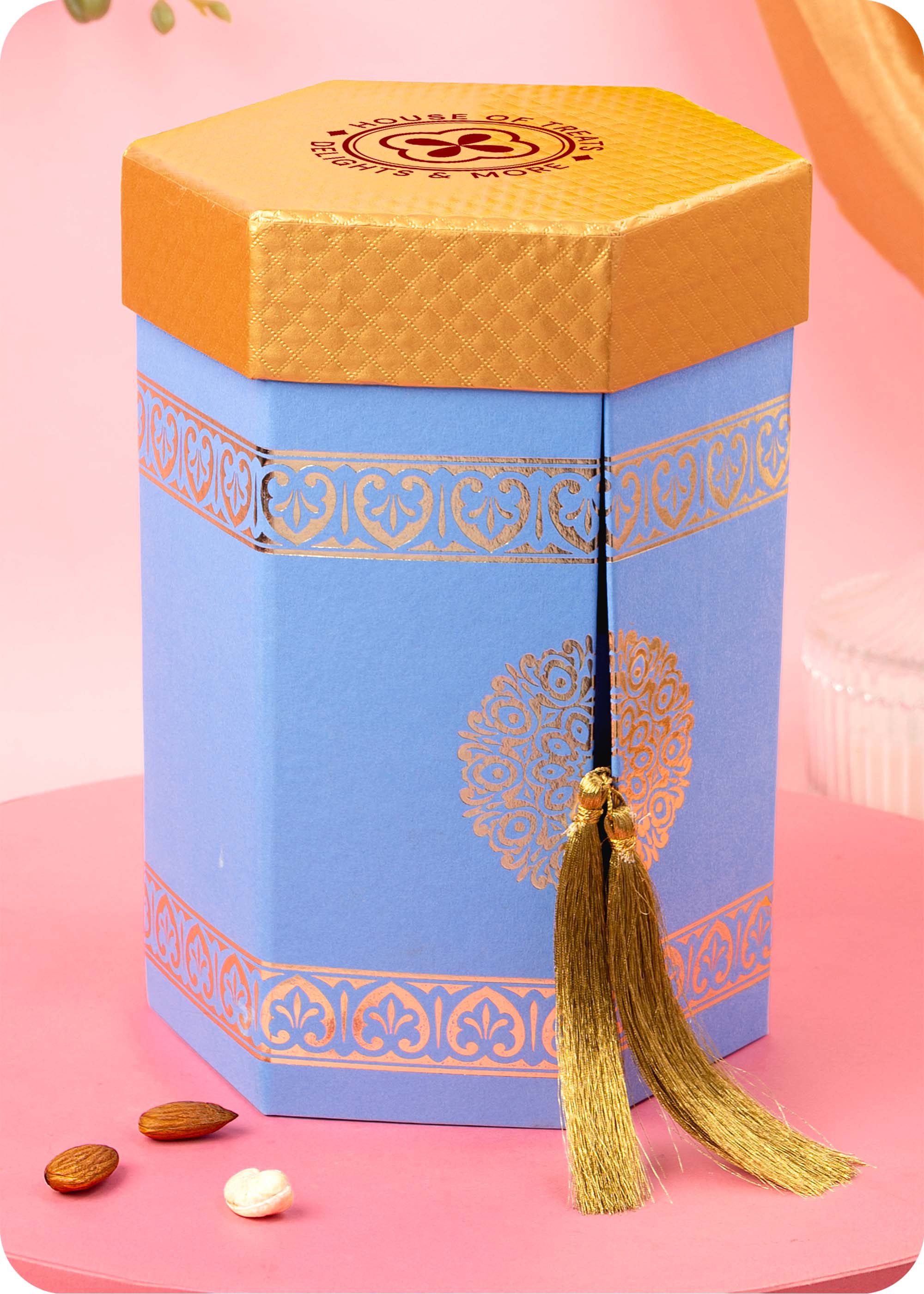 Assorted Nuts & Dry Fruits Gift Hamper