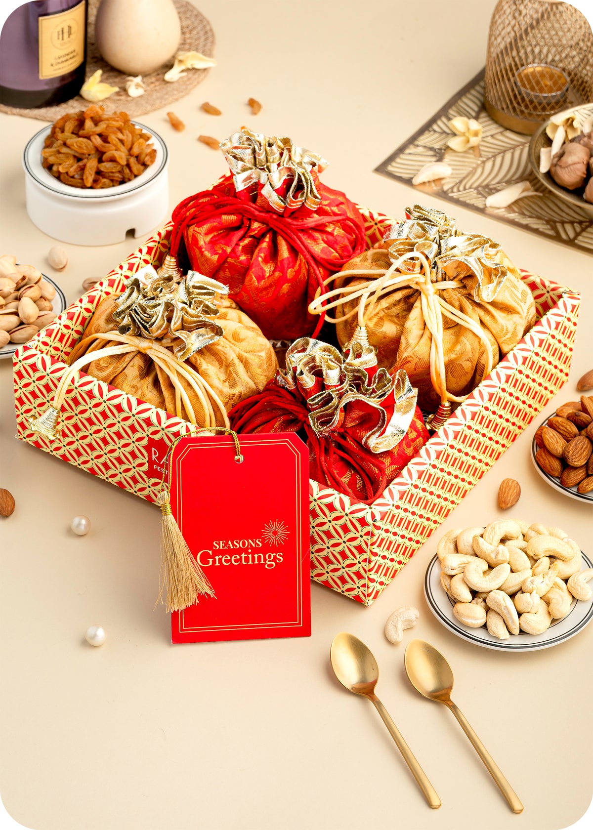 Pack of 4 Dry Fruits gift Hamper