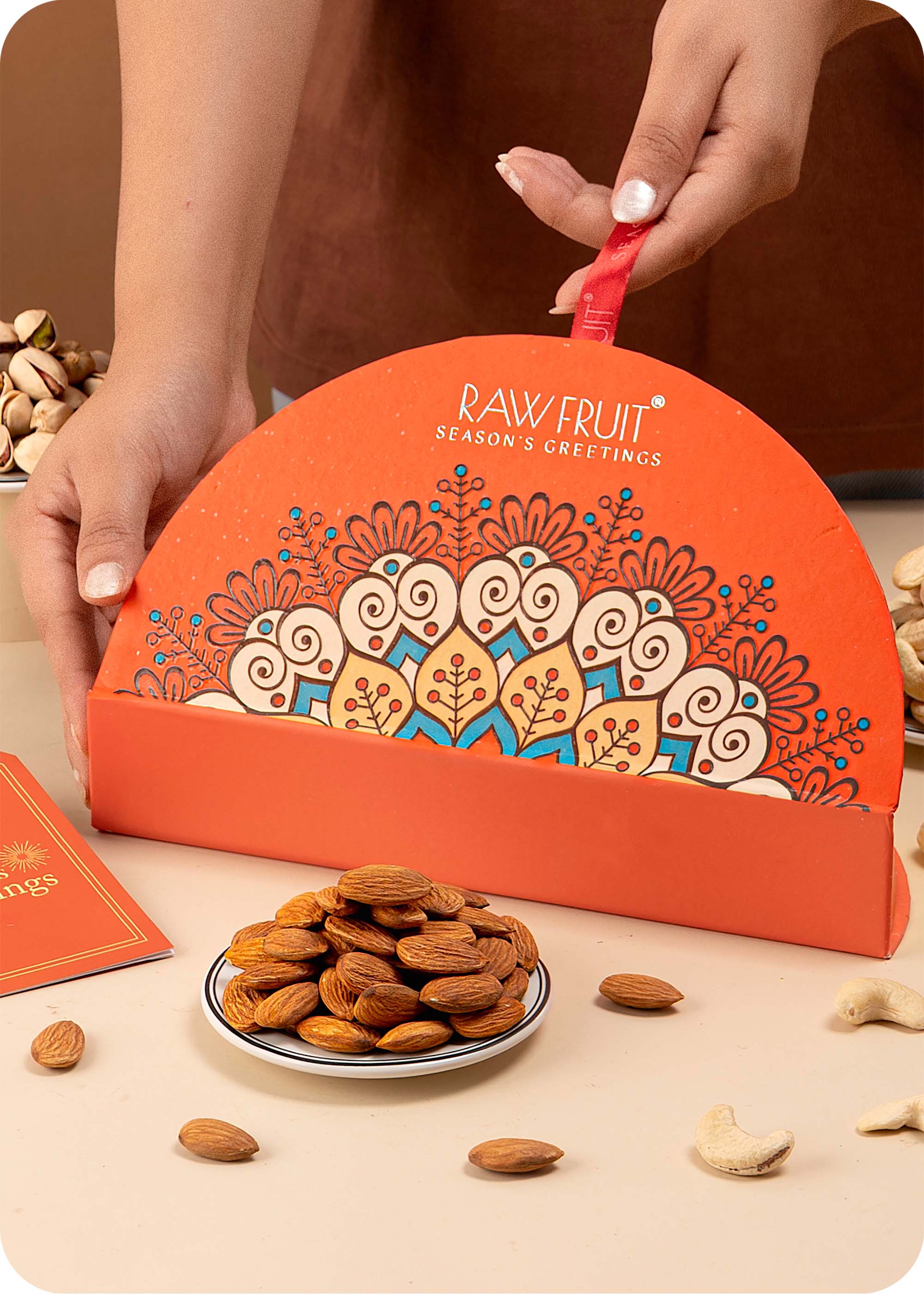Dry Fruits Gift Pack : Cashews, Almonds, Raisins