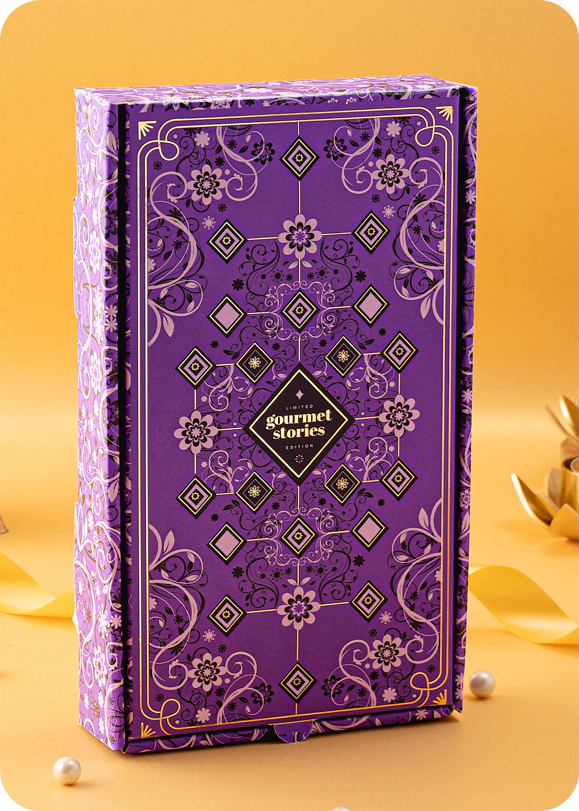 Diwali Treats Gift Box : Brittle, Dragees & Tea Light Set