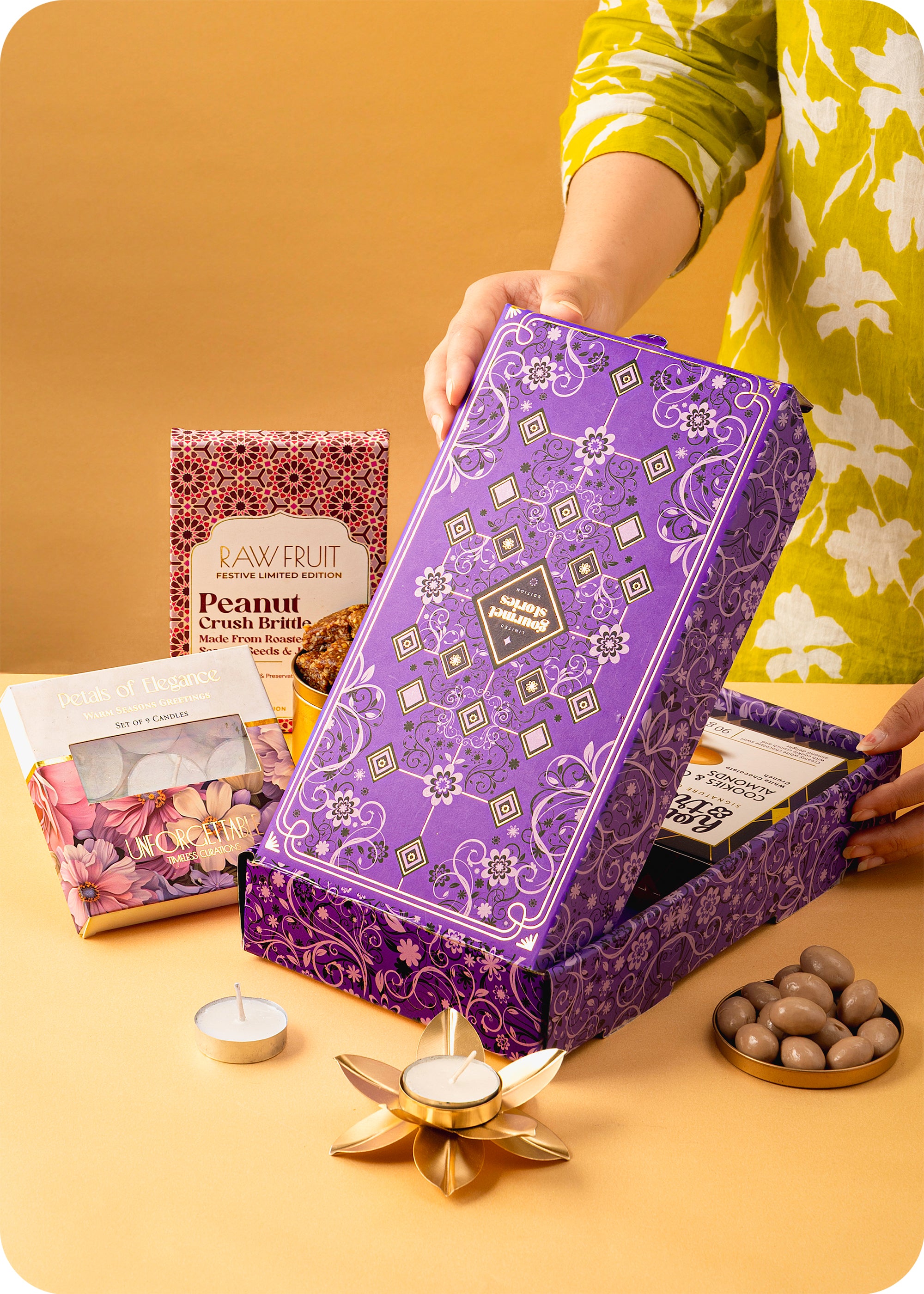 Diwali Treats Gift Box : Brittle, Dragees & Tea Light Set