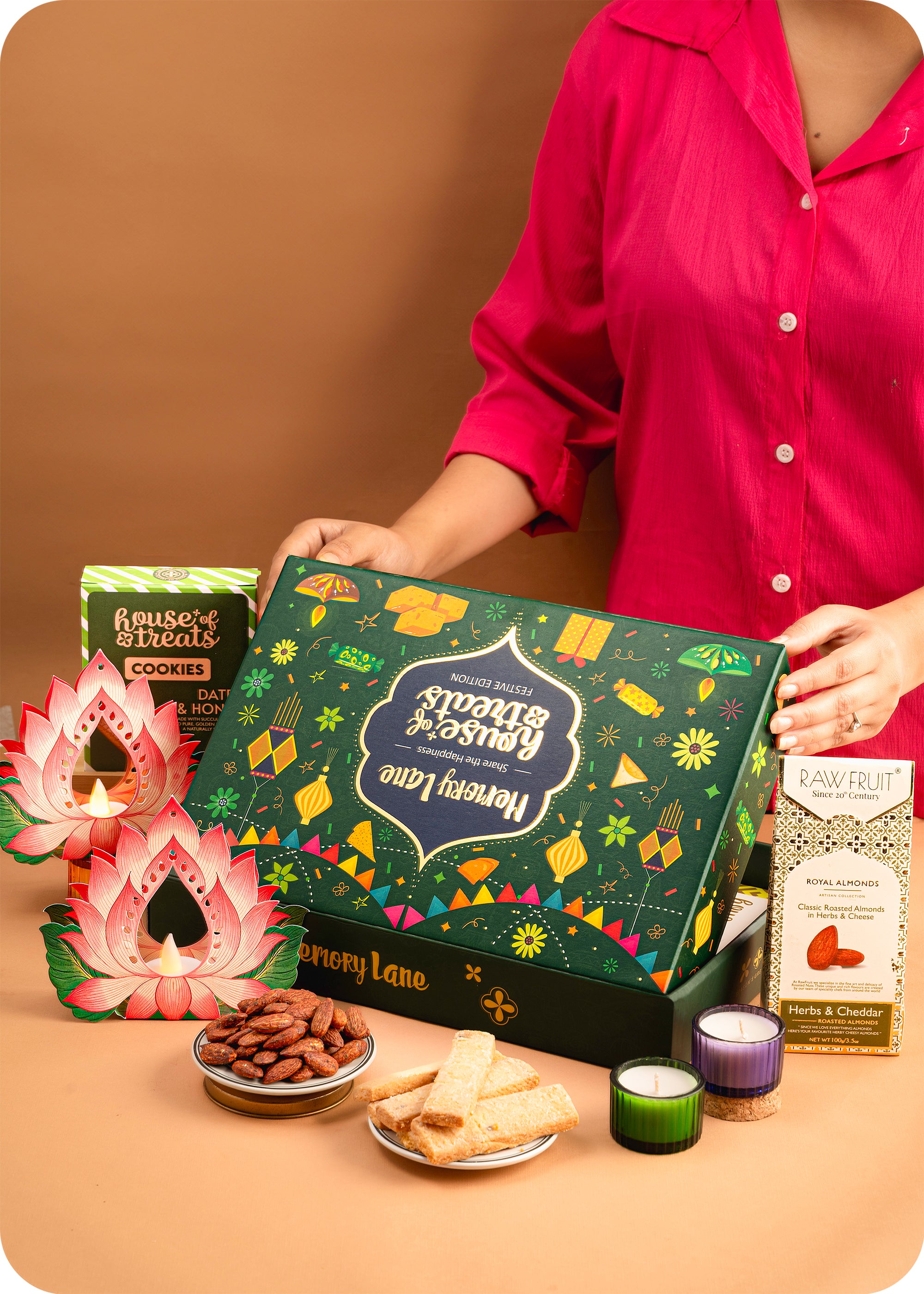 Festive Diwali Hamper: Premium Snacks & Decorative Lanterns
