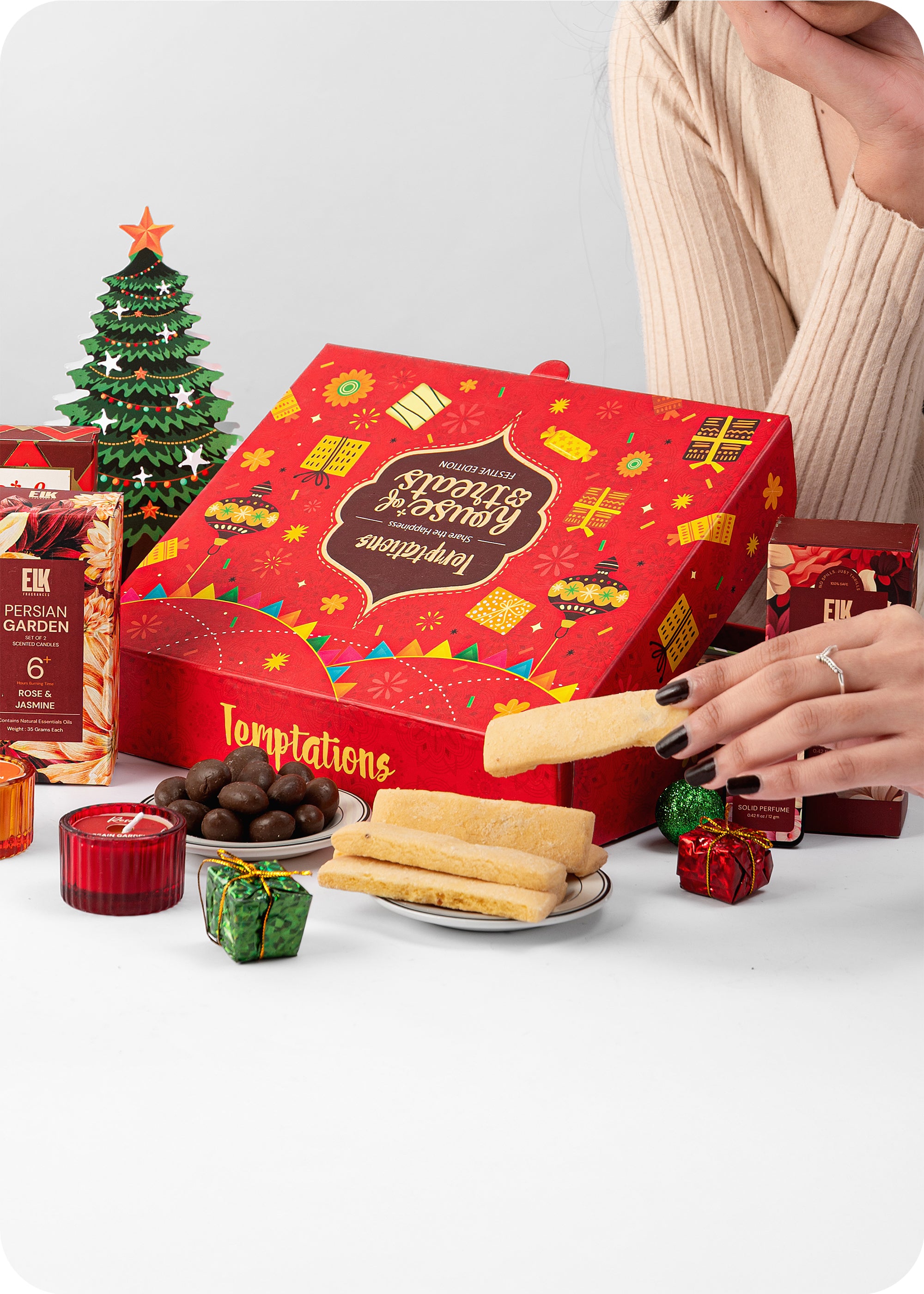 Festive Christmas Hamper : Gourmet Treats, Candles & DIY Christmas Tree