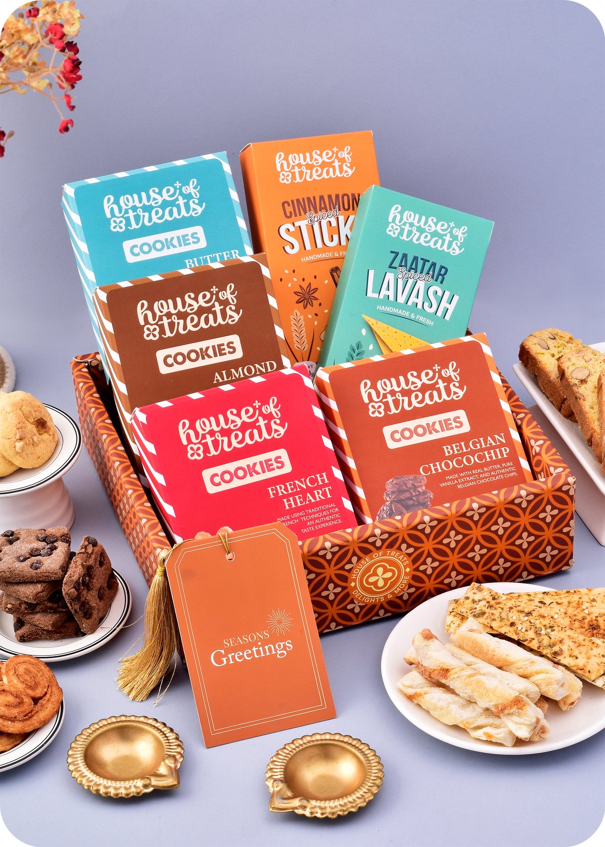 Diwali Hamper Tray: Cookies with Snacks