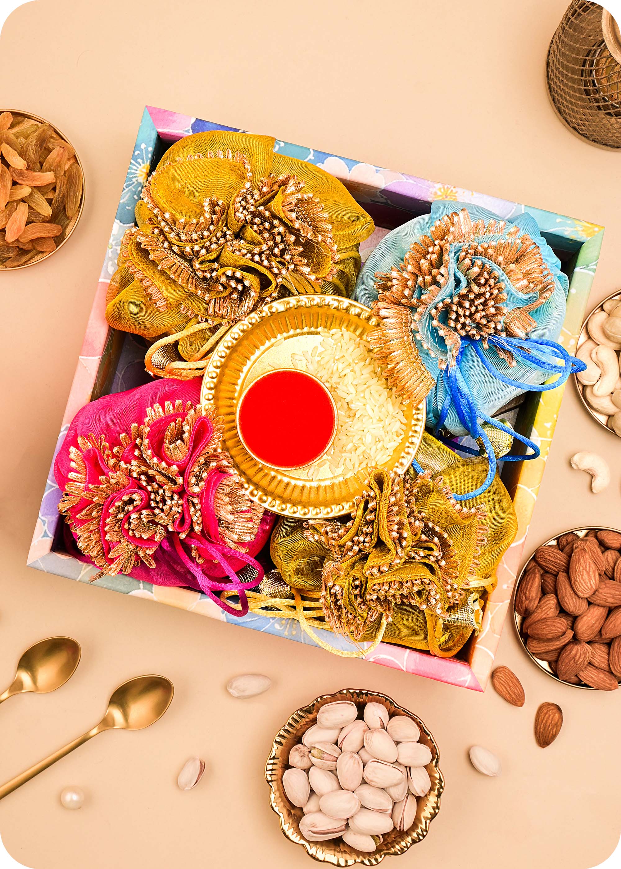 Dry Fruits Gift Hamper with Bhaiya Bhabhi Rakhi Set